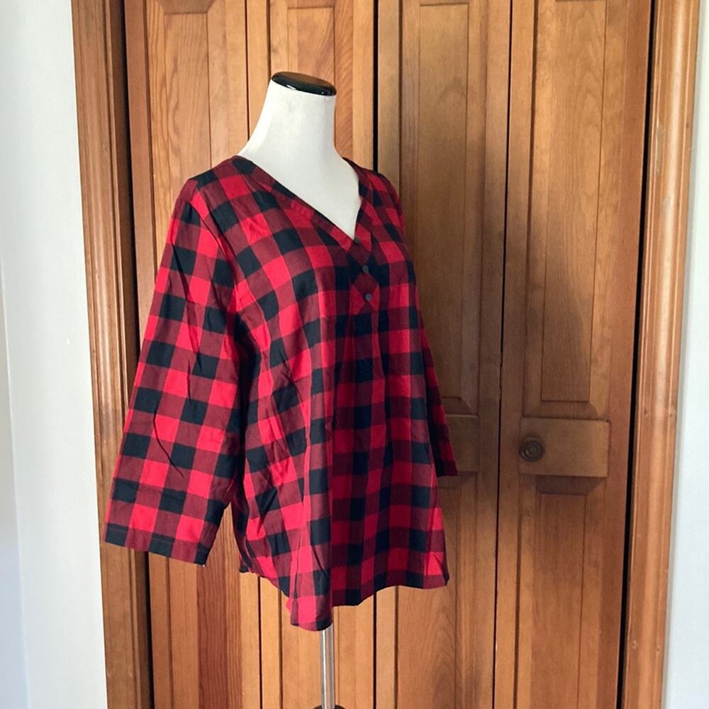 IZOD Red & Black Plaid Pullover Top, Size XL
